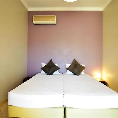 Feriehus Oazis 4 Bedrooms Albufeira